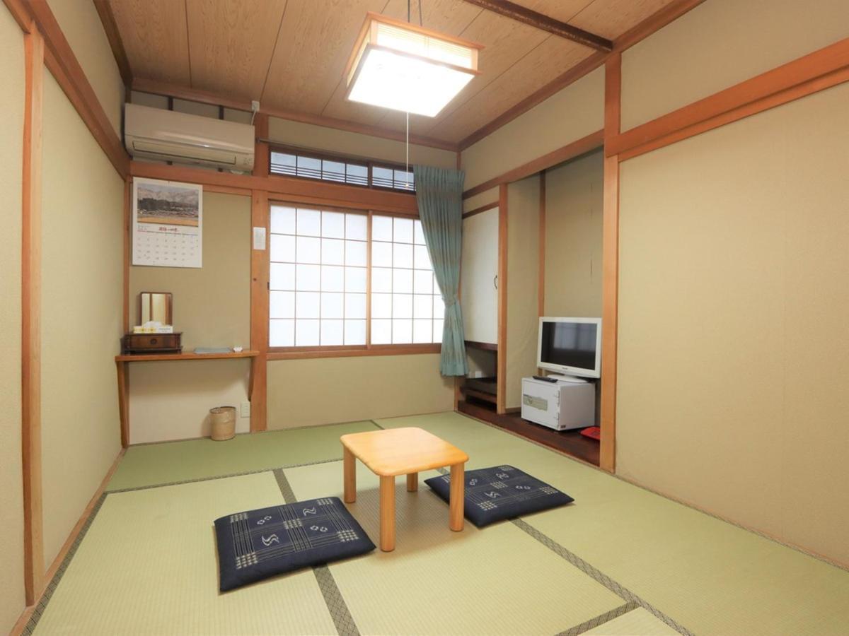 Minshuku Iwatakan Takayama  Esterno foto