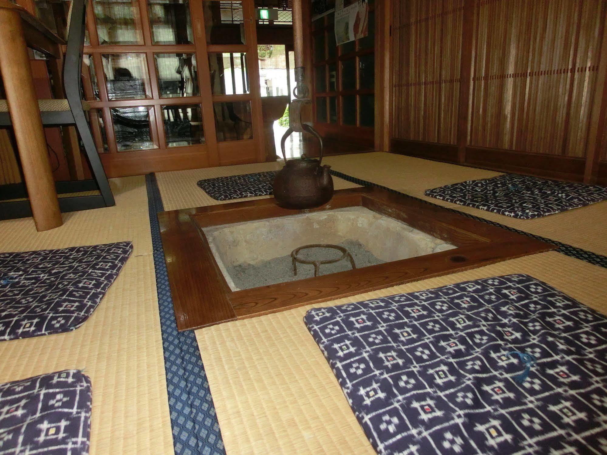 Minshuku Iwatakan Takayama  Esterno foto